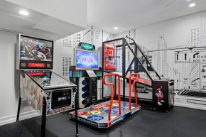DNF - 2650 · Luxurious 4BR/4BA Villa | Private Pool & Game Room